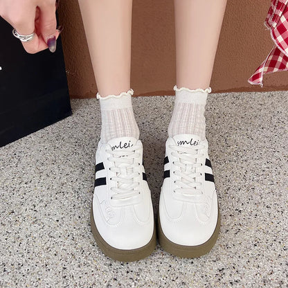 Cute Embroidered Women's Sports Shoes Non-slip Spring Autumn Ladies Casual Tennis Shoes Sweet Versatile Women School Sneakers