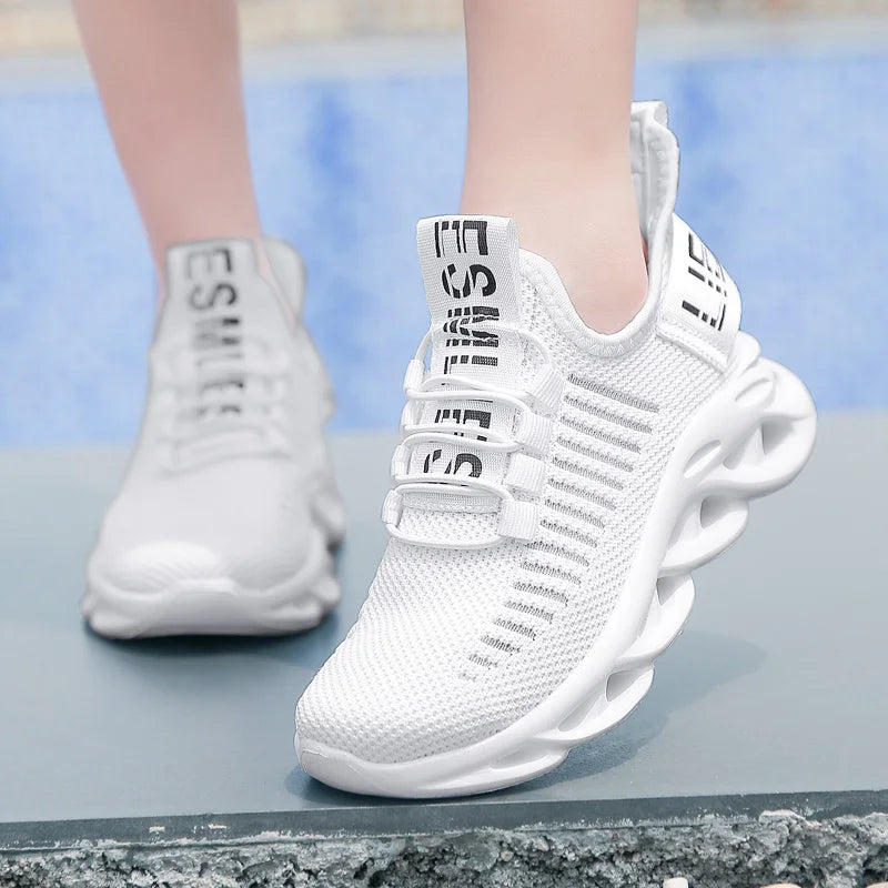 2025 Hot Sale Fashion Red Children's Running Shoes Breathable Mesh Blade Sneakers Size 26-39 Outdoor Sports Shoes Trainers Kids