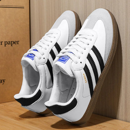 2025 New autumn three-bar training shoes men's retro low-top casual board shoes women's student anti-slip sports shoes