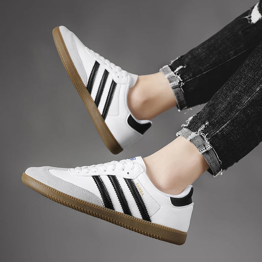 2025 New autumn three-bar training shoes men's retro low-top casual board shoes women's student anti-slip sports shoes