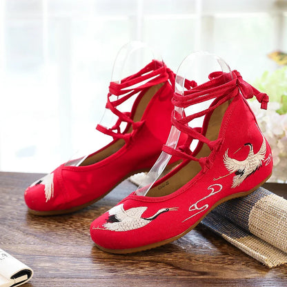 New Chinese Style Tradition Han Fu Shoes For Women Oriental Elegant Fairy Crane Embroidered Lace Up Flat Shoes Stage Show Shoes