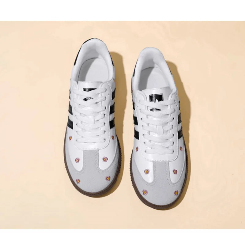 Summer Men's low-top Shoes New Korean Style All-match White Shoes Flat Sneakers Men's Trendy Sports Casual Shoes Breathable