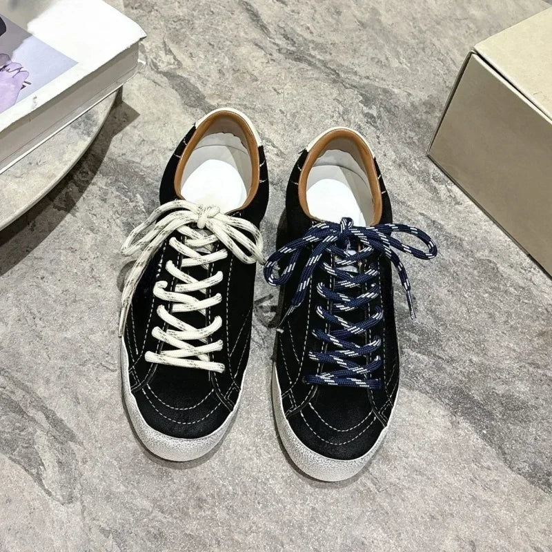 2025 Women Flats Unisex Round Toe Mixed Color Lace Up Leather Comfort Daily Commute New Simple Men Women Walking Casual  Shoes