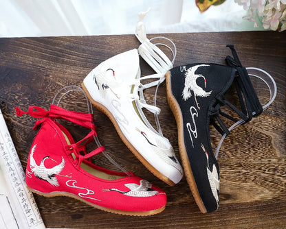 New Chinese Style Tradition Han Fu Shoes For Women Oriental Elegant Fairy Crane Embroidered Lace Up Flat Shoes Stage Show Shoes