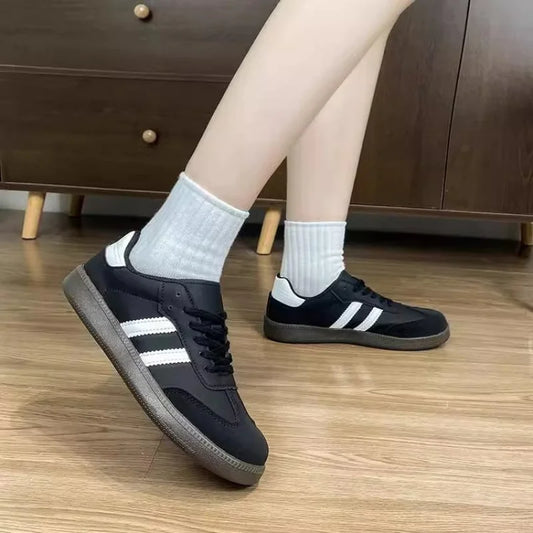 2025 Trendy Women's Retro Chunky Sole Shoes · Lightweight Non-Slip Breathable Mesh · Casual Sporty Style