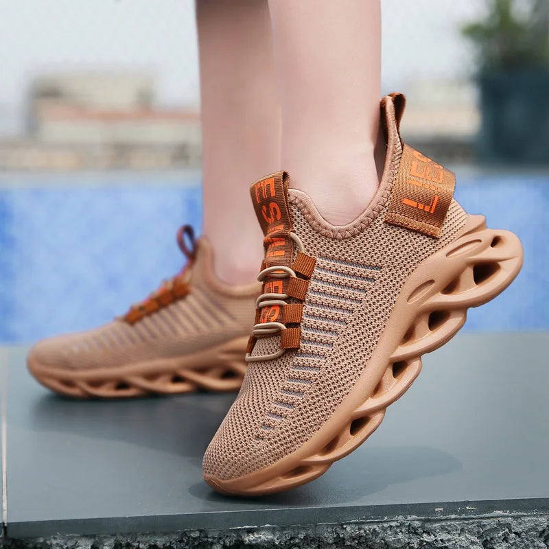 2025 Hot Sale Fashion Red Children's Running Shoes Breathable Mesh Blade Sneakers Size 26-39 Outdoor Sports Shoes Trainers Kids