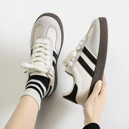 2025 Trendy Women's Retro Chunky Sole Shoes · Lightweight Non-Slip Breathable Mesh · Casual Sporty Style