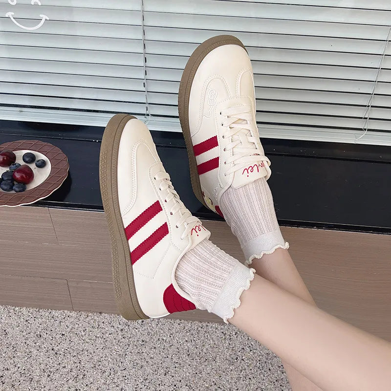 Cute Embroidered Women's Sports Shoes Non-slip Spring Autumn Ladies Casual Tennis Shoes Sweet Versatile Women School Sneakers