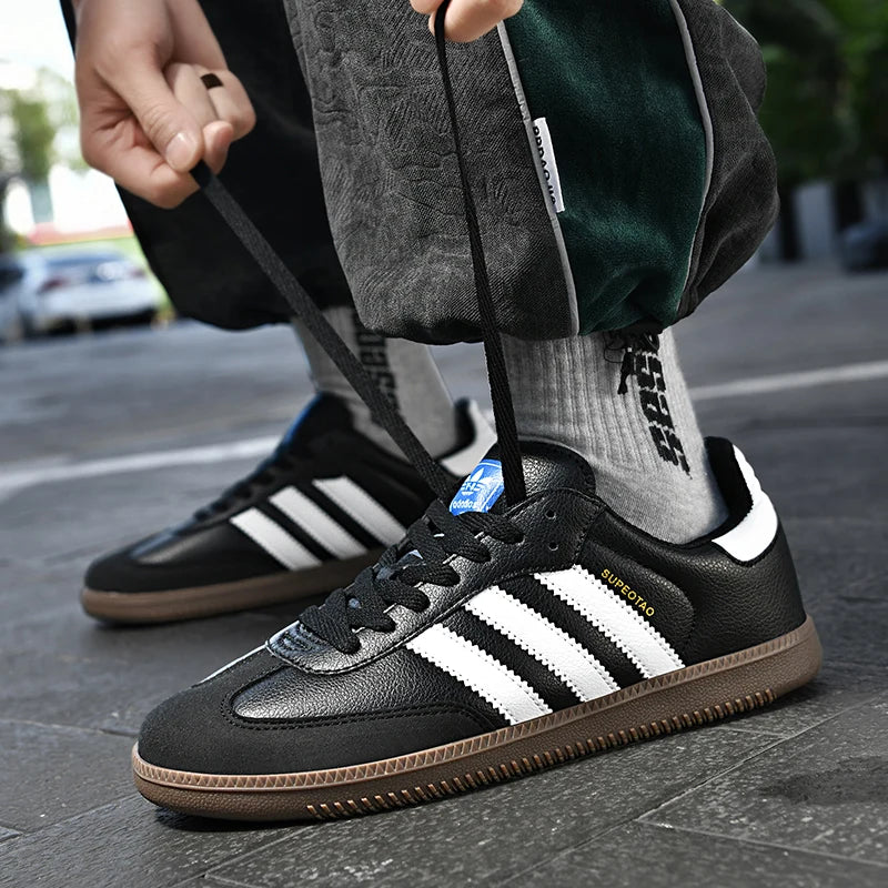 Summer Men's low-top Shoes New Korean Style All-match White Shoes Flat Sneakers Men's Trendy Sports Casual Shoes Breathable