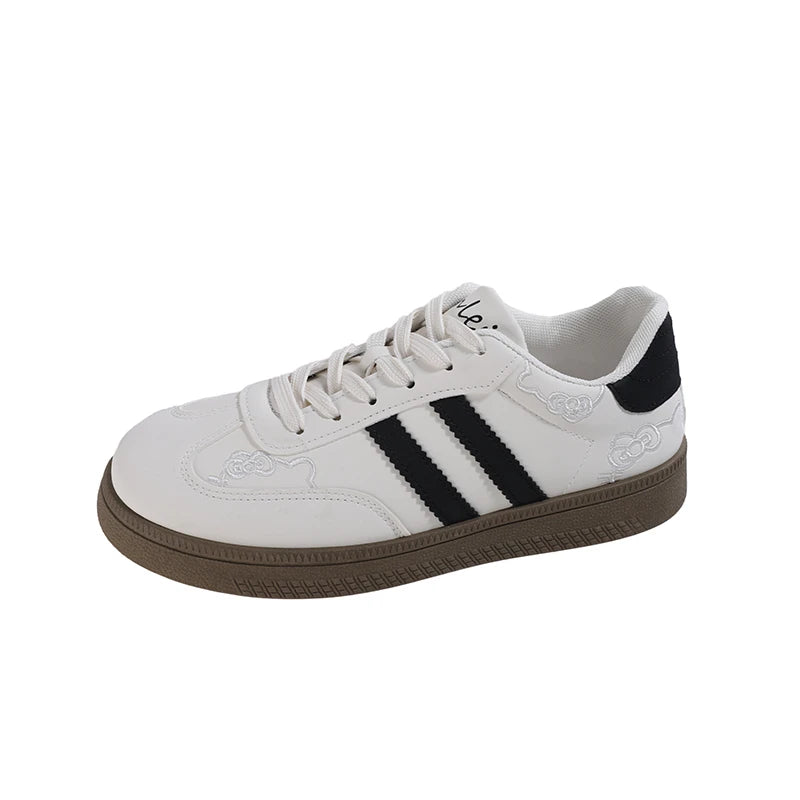Cute Embroidered Women's Sports Shoes Non-slip Spring Autumn Ladies Casual Tennis Shoes Sweet Versatile Women School Sneakers