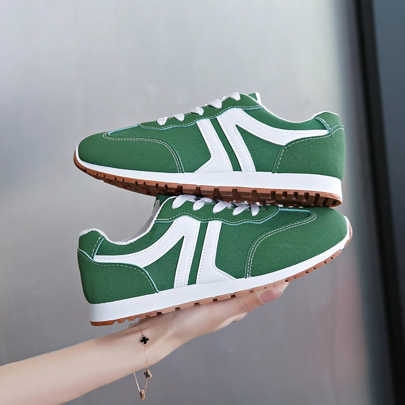 2025 Spring New Women Sneakers Comfortable Outdoor Fashion Versatile Flat Casual Sneakers Lace Up Women Sports Shoes Plus Size